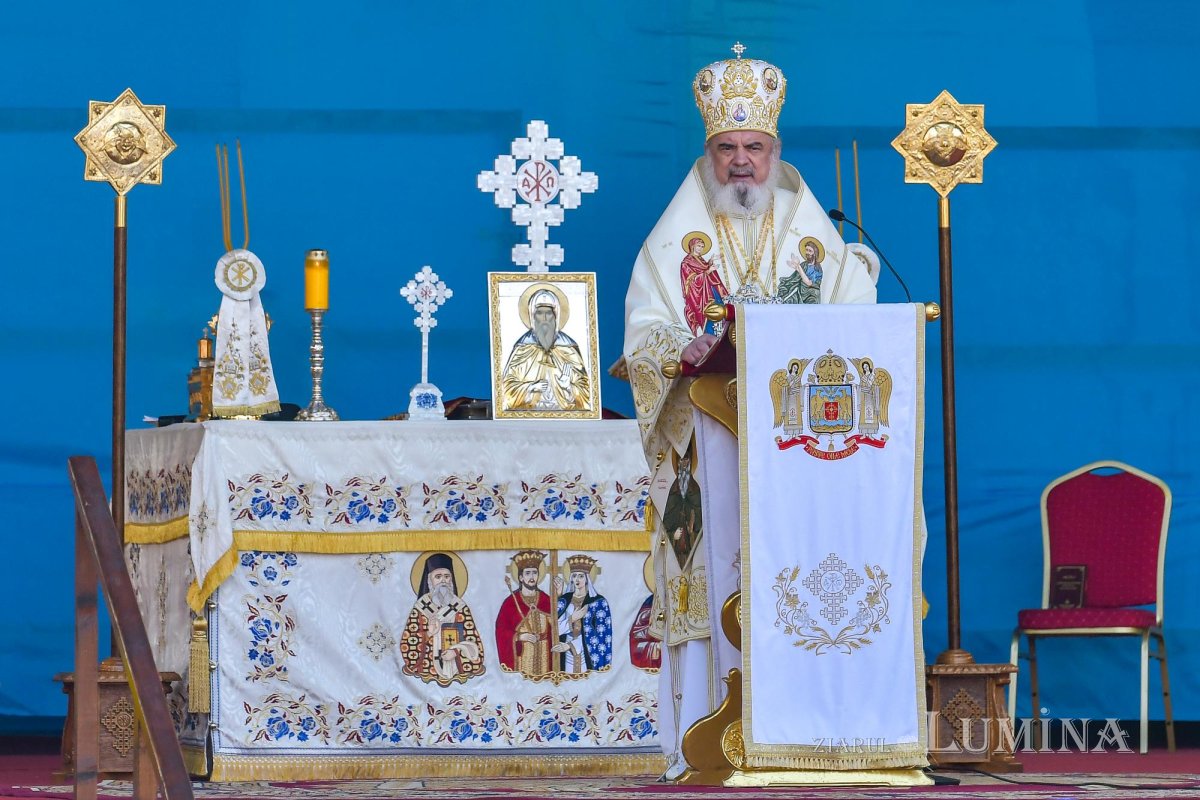 „Sfinții vin spre noi, ca noi să ne apropiem de Dumnezeu” 155933