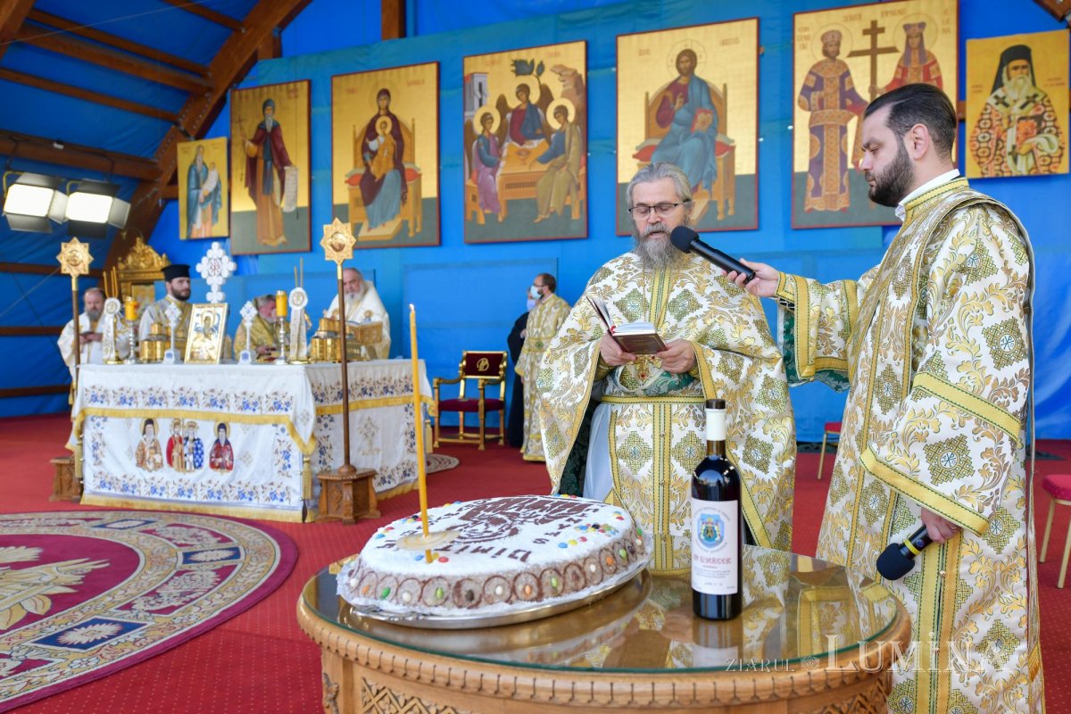 „Sfinții vin spre noi, ca noi să ne apropiem de Dumnezeu” 155940