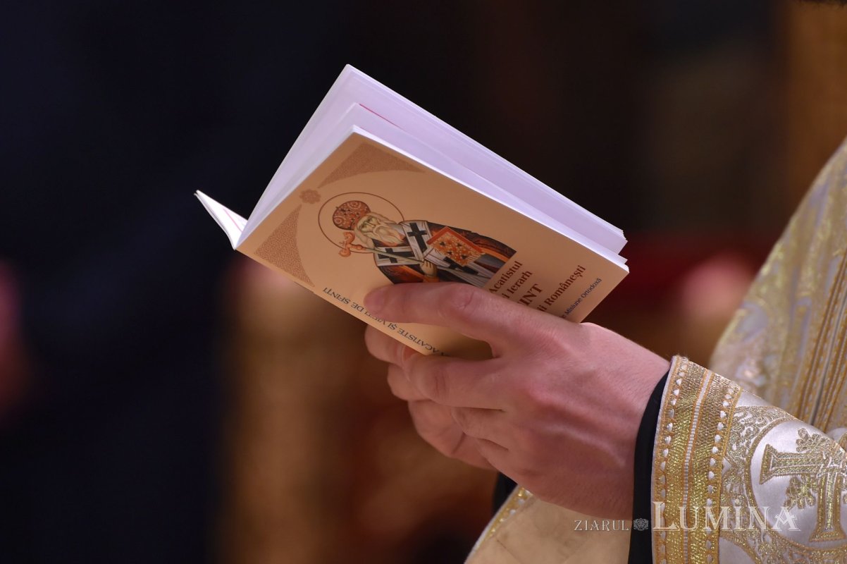 Cinstirea primului Mitropolit al Ţării Româneşti la Catedrala Patriarhală 156028