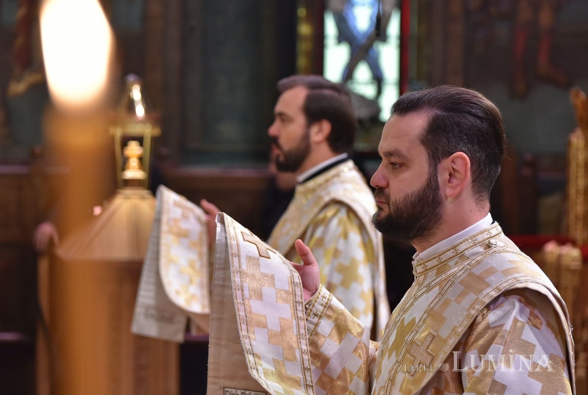 Cinstirea primului Mitropolit al Ţării Româneşti la Catedrala Patriarhală 156031
