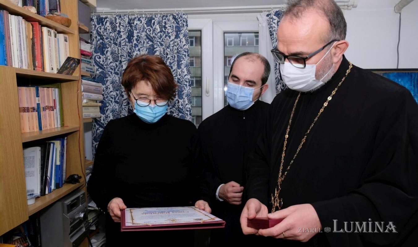 Crucea patriarhală oferită post-mortem cercetătorului Iuliana Conovici (1980-2020) 156267