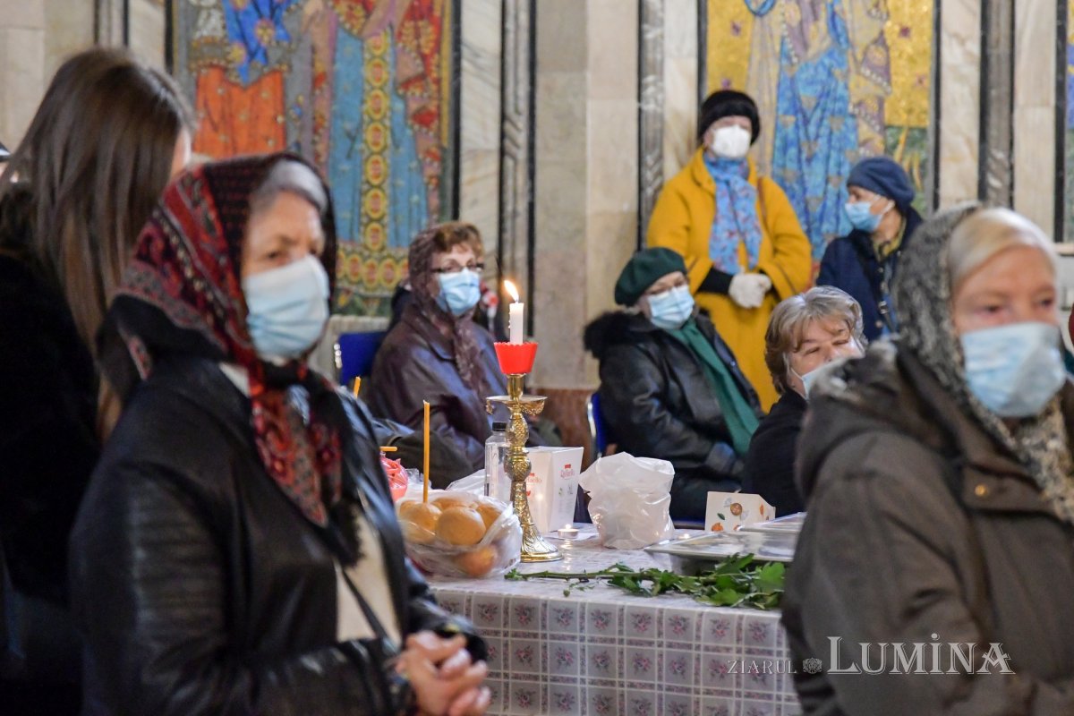 Arhanghelii Mihail și Gavriil, cinstiți la Biserica Cașin din Capitală 156799