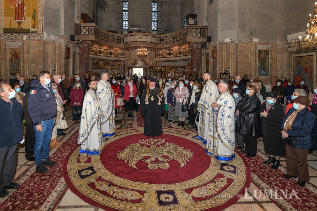 Arhanghelii Mihail și Gavriil, cinstiți la Biserica Cașin din Capitală 156800
