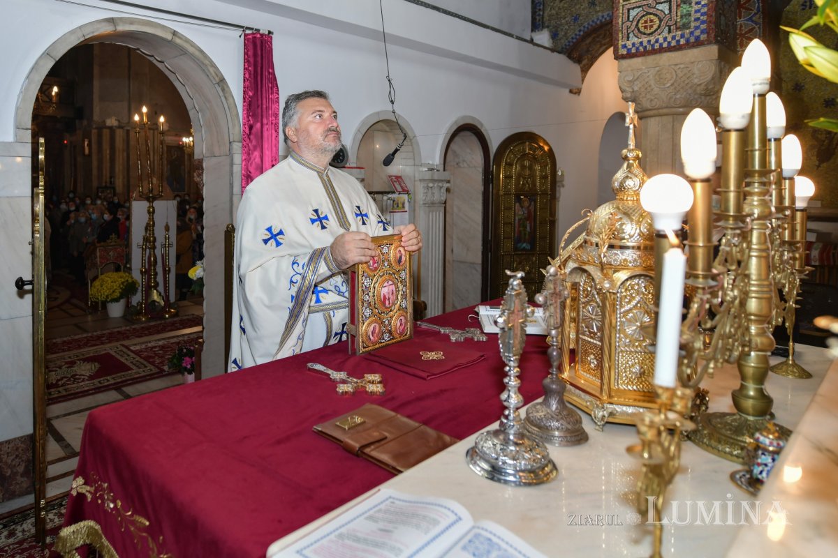 Arhanghelii Mihail și Gavriil, cinstiți la Biserica Cașin din Capitală 156802