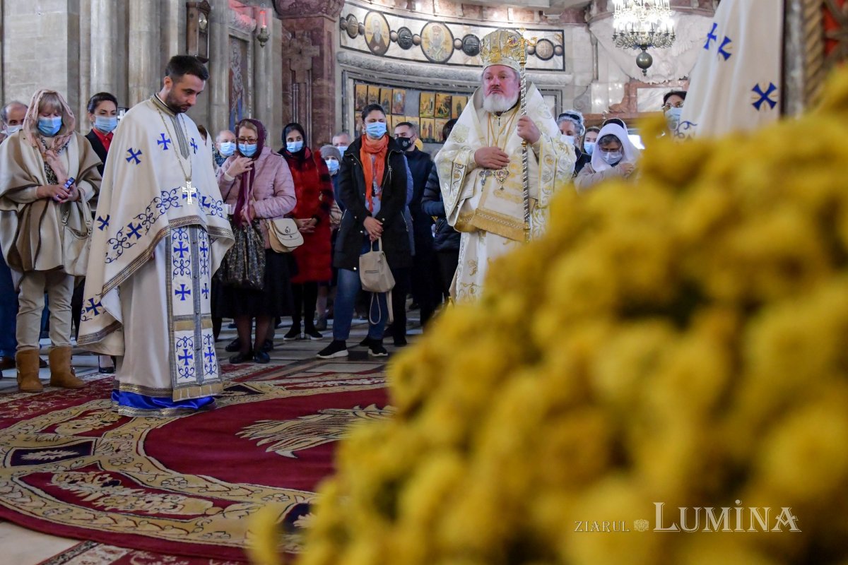 Arhanghelii Mihail și Gavriil, cinstiți la Biserica Cașin din Capitală 156806