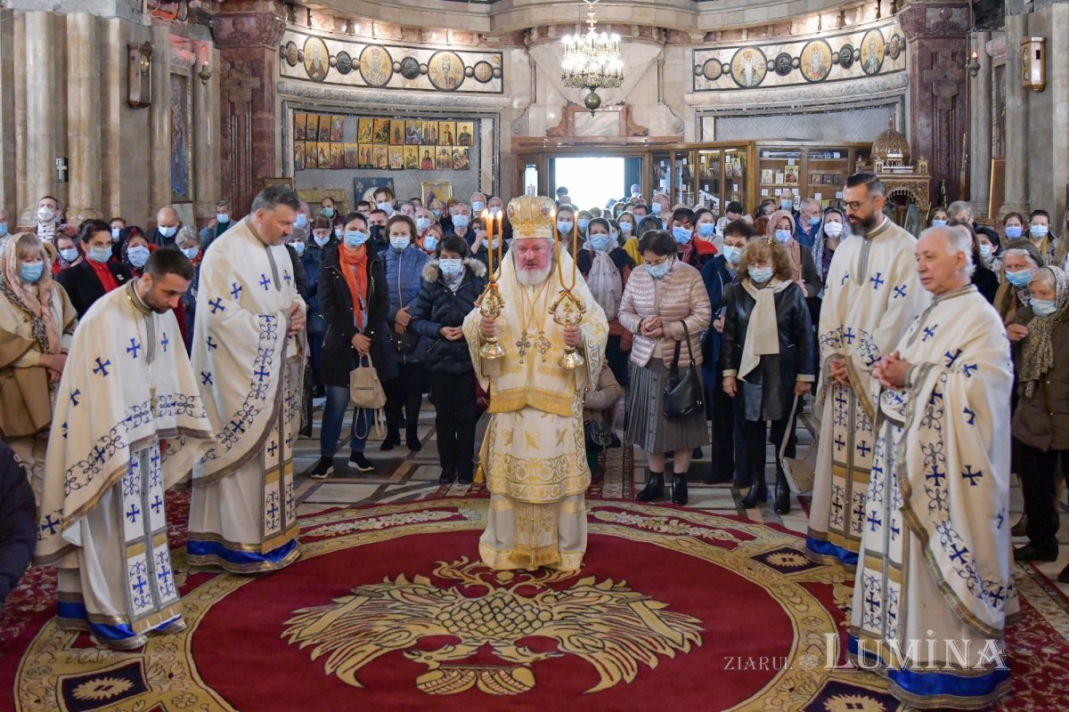 Arhanghelii Mihail și Gavriil, cinstiți la Biserica Cașin din Capitală 156808