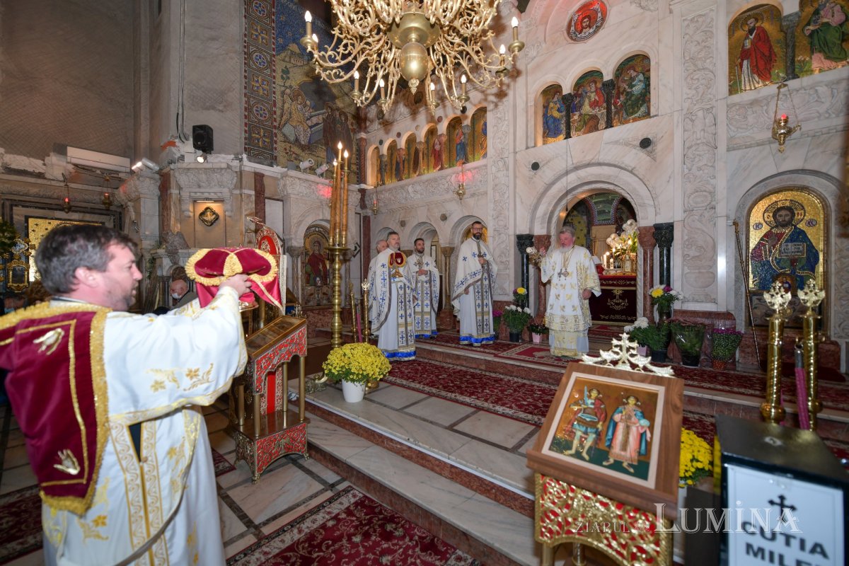 Arhanghelii Mihail și Gavriil, cinstiți la Biserica Cașin din Capitală 156826