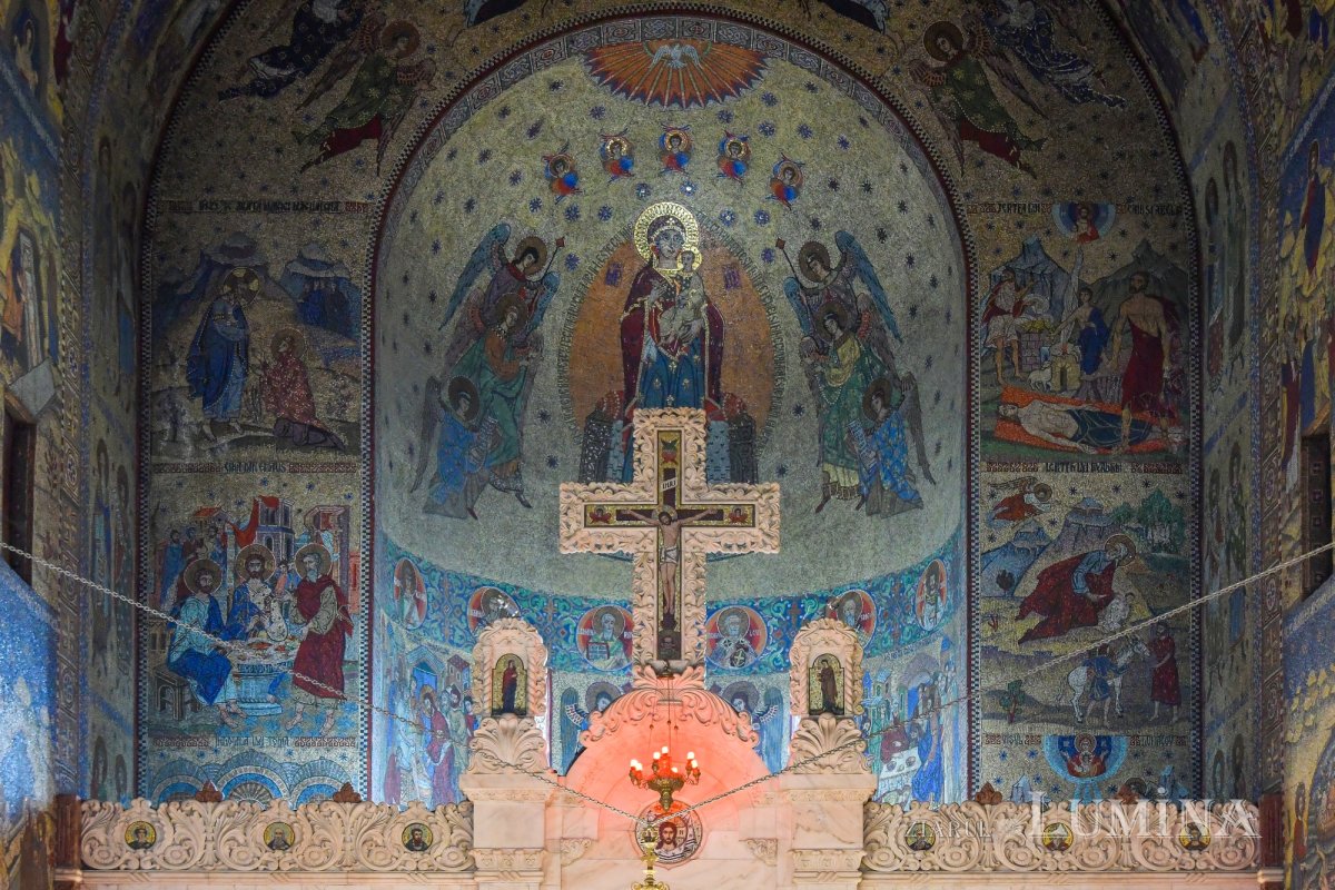 Arhanghelii Mihail și Gavriil, cinstiți la Biserica Cașin din Capitală 156832