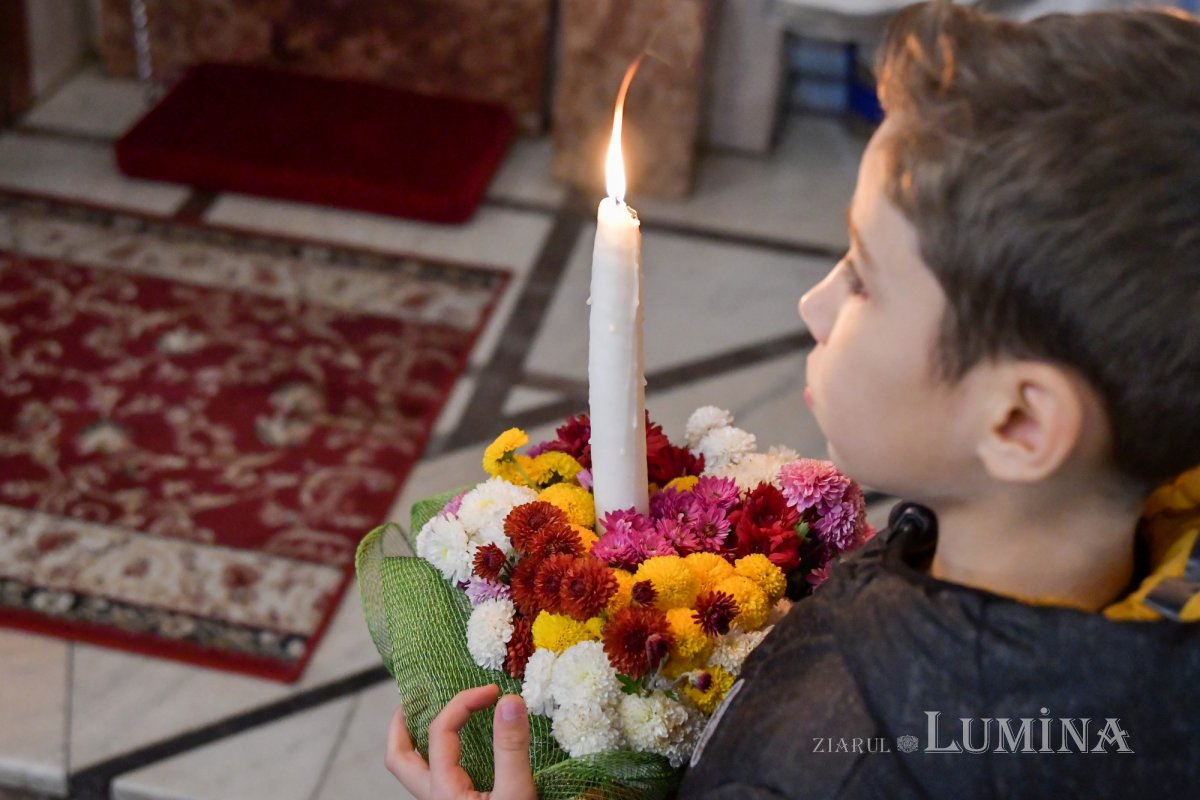 Arhanghelii Mihail și Gavriil, cinstiți la Biserica Cașin din Capitală 156833