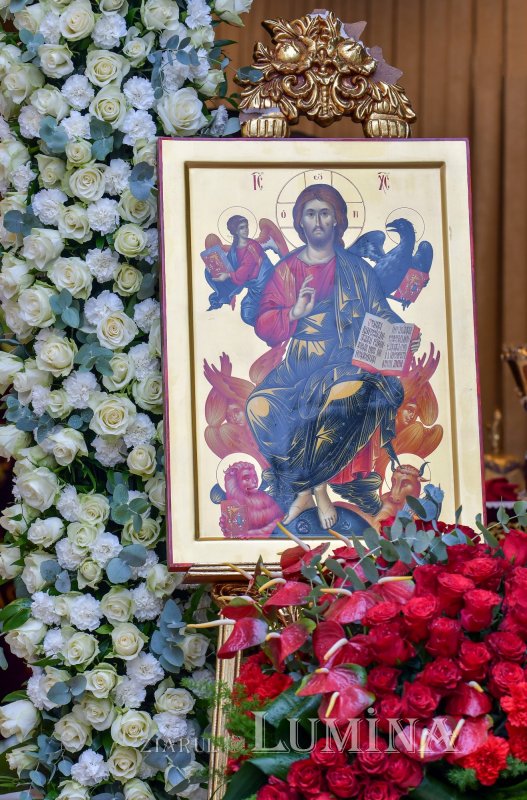 Prinos de laudă adus Sfântului Nectarie la Mănăstirea Radu Vodă 156981