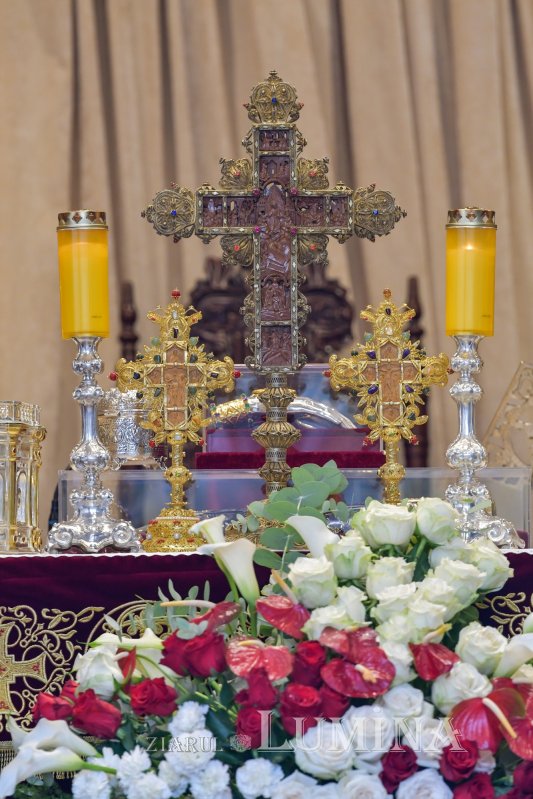 Prinos de laudă adus Sfântului Nectarie la Mănăstirea Radu Vodă 156982