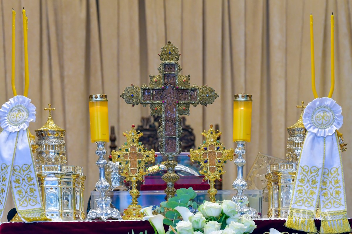 Prinos de laudă adus Sfântului Nectarie la Mănăstirea Radu Vodă 156983