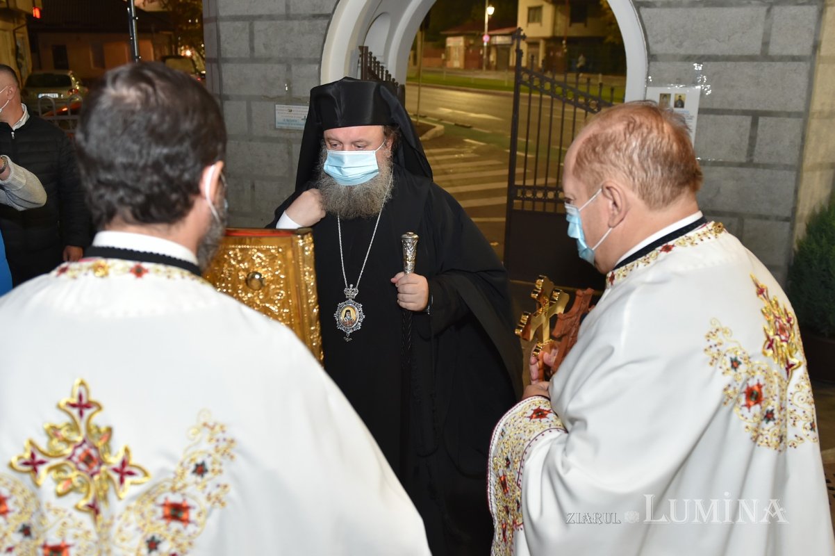 Sfințirea unei noi racle la Parohia „Buna Vestire”-Belu din Capitală 156869