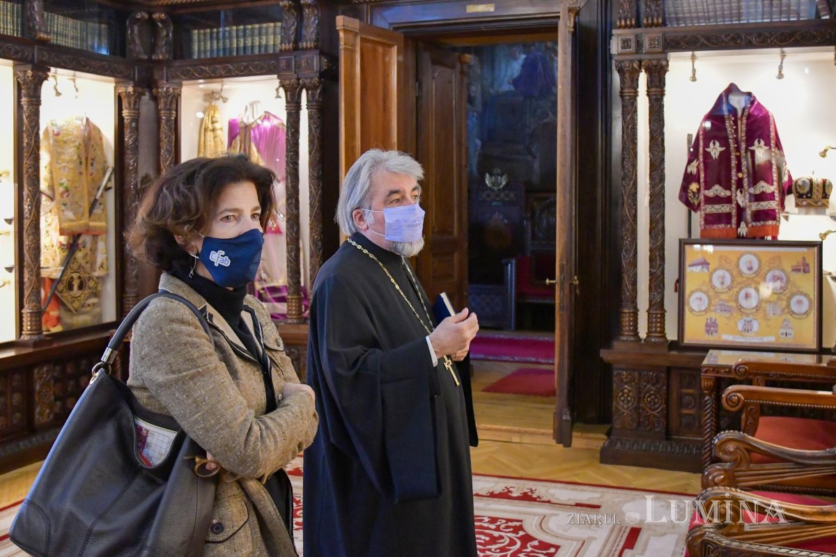 Noua ambasadoare a Franţei în vizită de prezentare la Patriarhia Română 157513