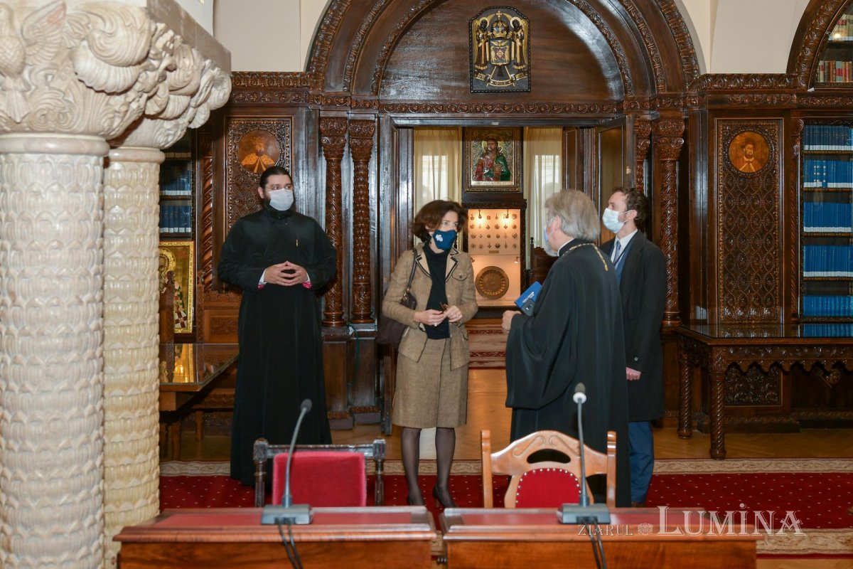Noua ambasadoare a Franţei în vizită de prezentare la Patriarhia Română 157514