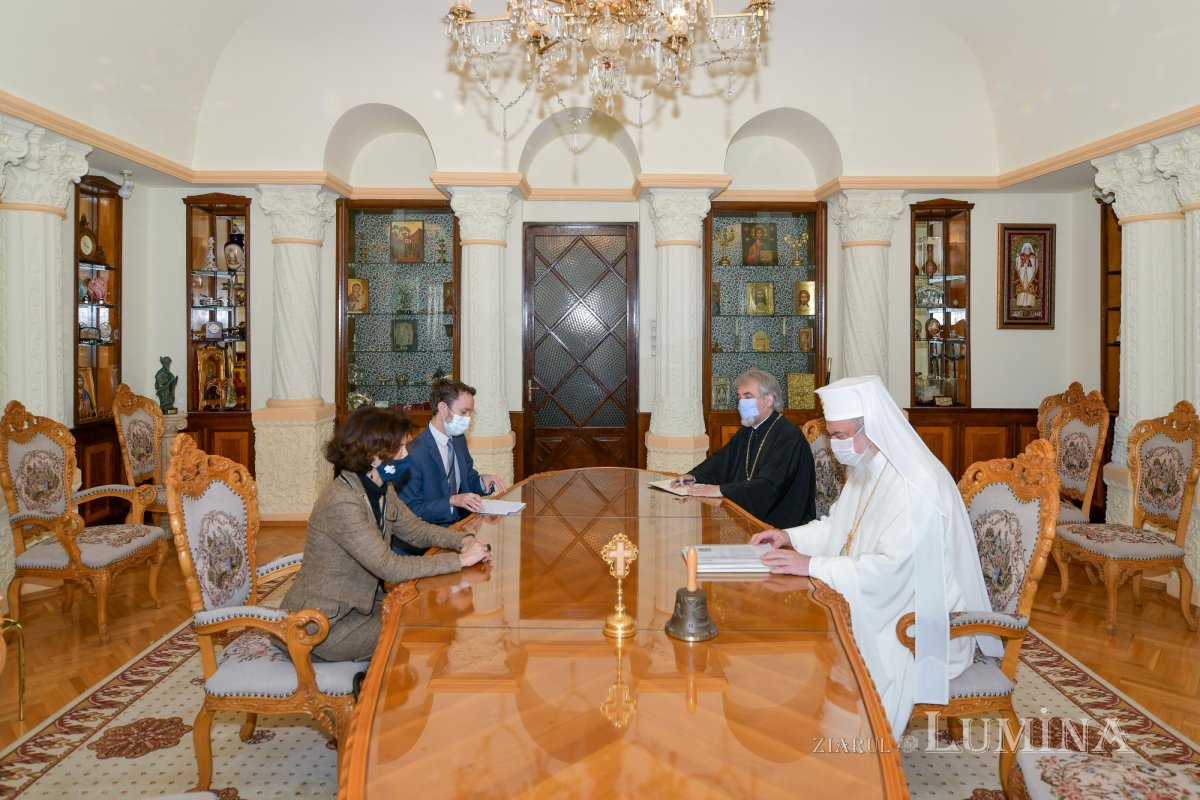 Noua ambasadoare a Franţei în vizită de prezentare la Patriarhia Română 157522