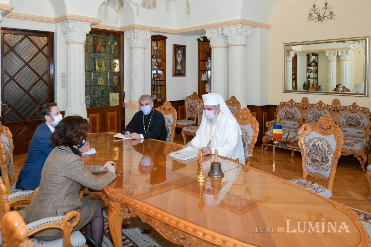 Noua ambasadoare a Franţei în vizită de prezentare la Patriarhia Română 157525