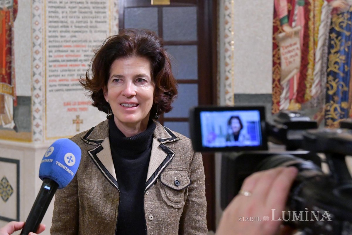 Noua ambasadoare a Franţei în vizită de prezentare la Patriarhia Română 157535