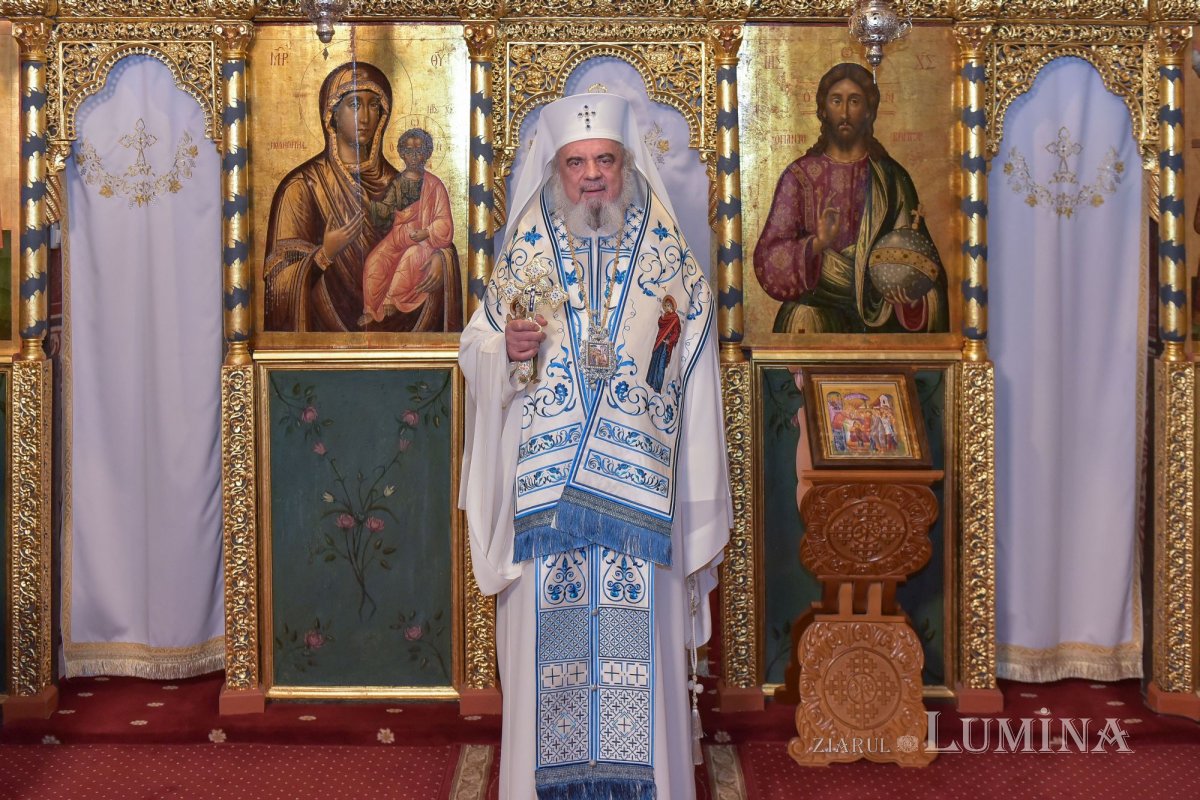 „Intrarea în biserică a Maicii Domnului, model de pregătire pentru creştini” 157872