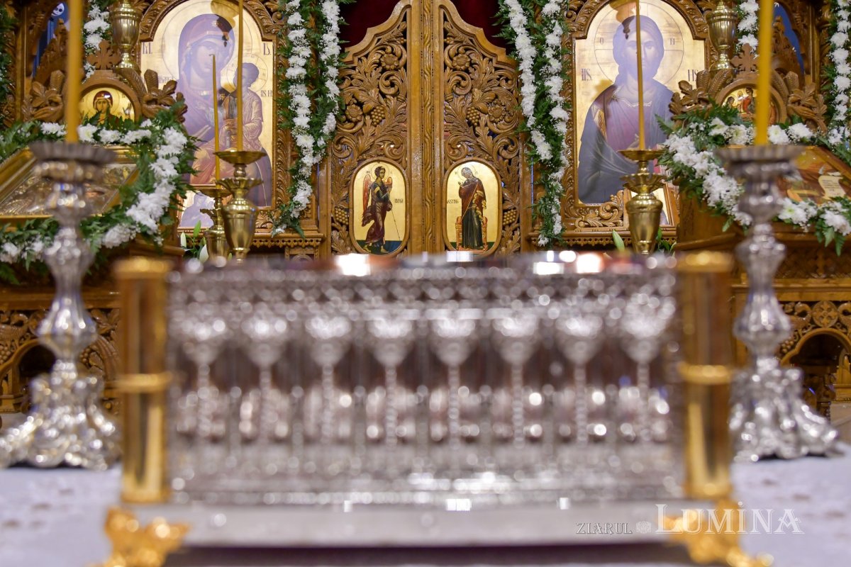 Sărbătoare în Parohia „Sfântul Antonie cel Mare”-Titan 157975