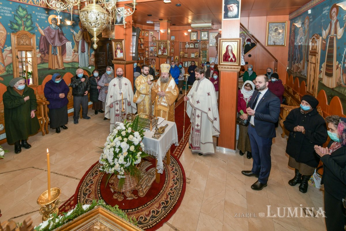 Sărbătoare în Parohia „Sfântul Antonie cel Mare”-Titan 157981