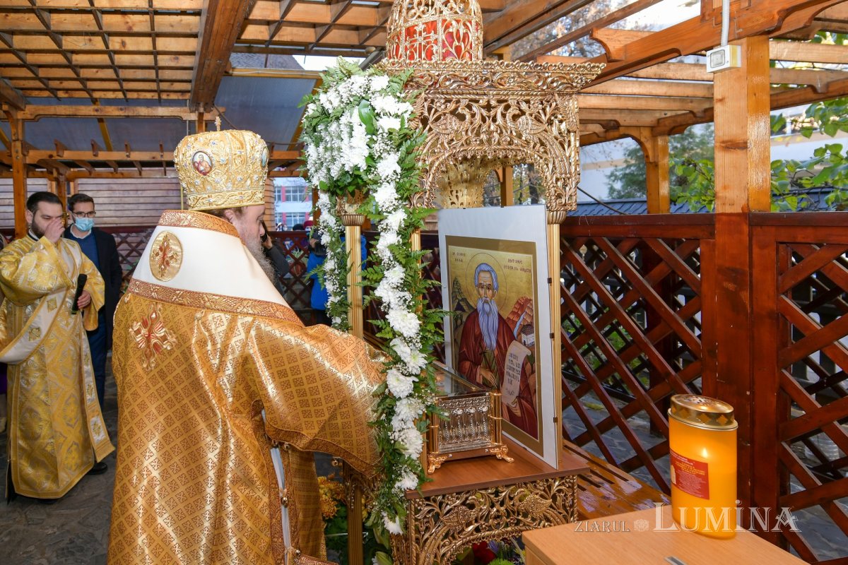 Sărbătoare în Parohia „Sfântul Antonie cel Mare”-Titan 157989