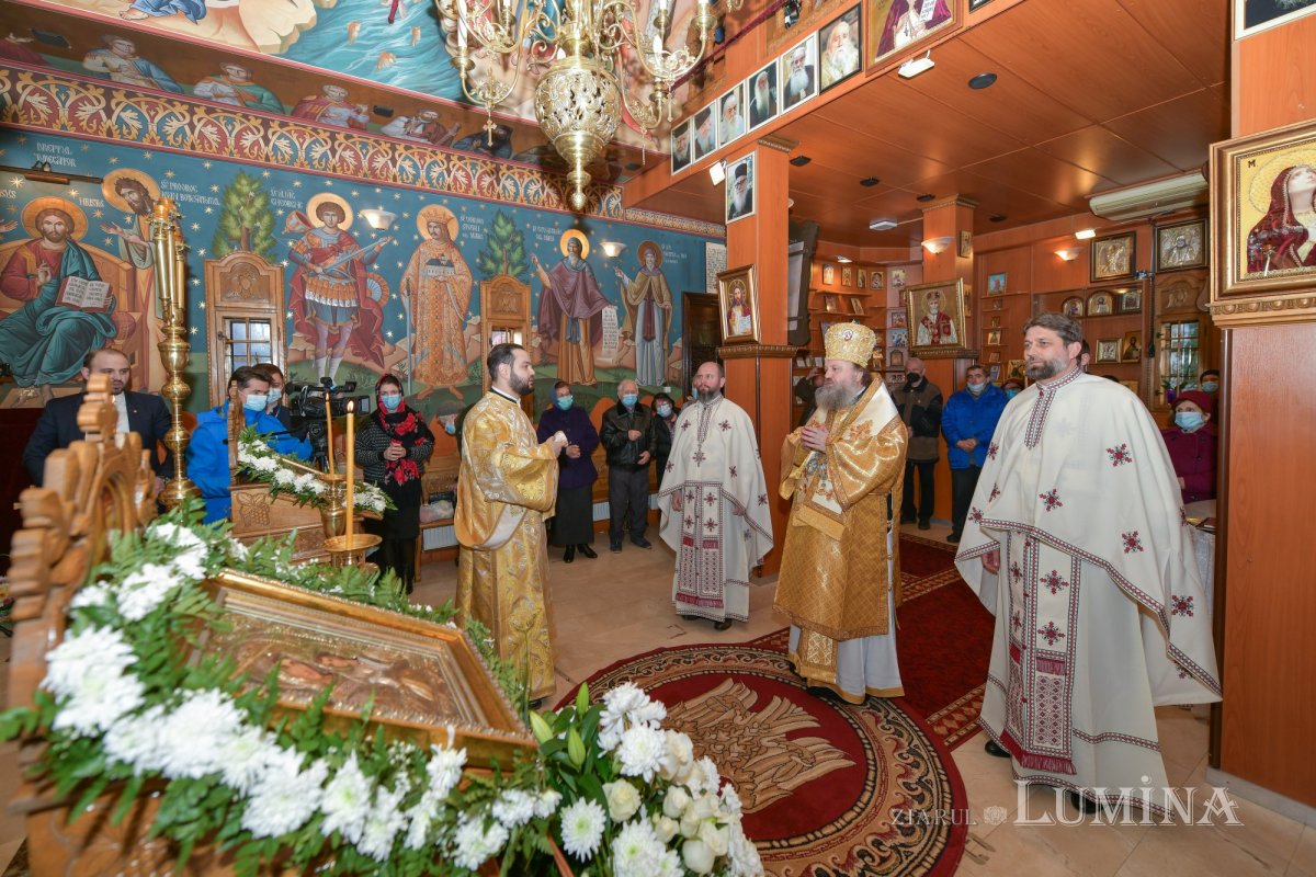 Sărbătoare în Parohia „Sfântul Antonie cel Mare”-Titan 157995