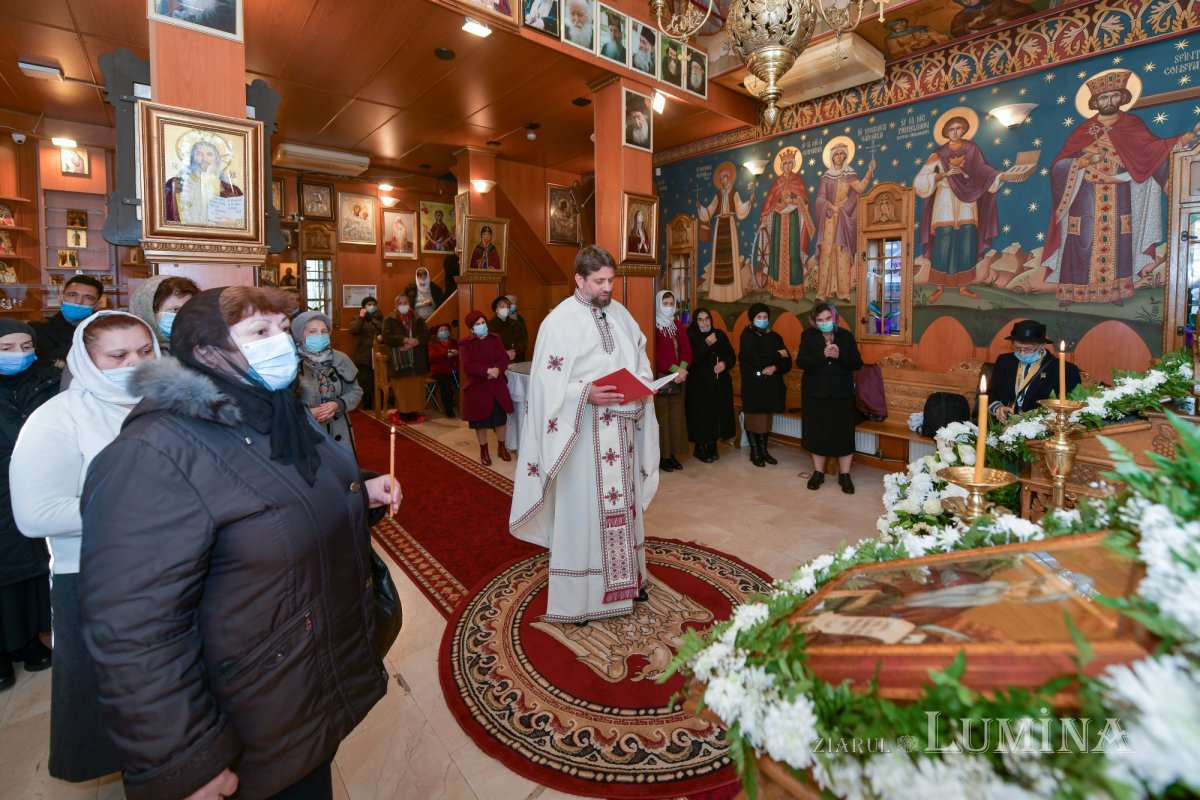 Sărbătoare în Parohia „Sfântul Antonie cel Mare”-Titan 158031