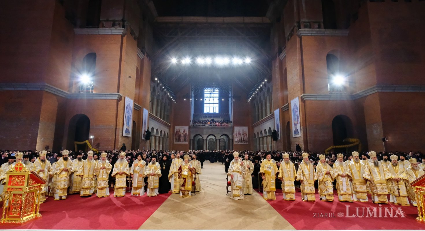 Doi ani de la sfinţirea Altarului Catedralei Naţionale 158093