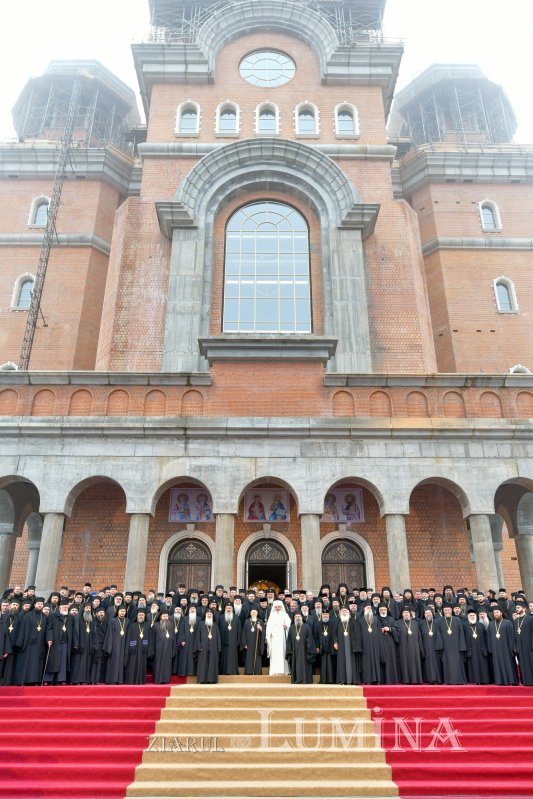 Doi ani de la sfinţirea Altarului Catedralei Naţionale 158099