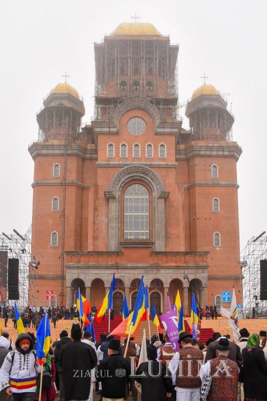 Doi ani de la sfinţirea Altarului Catedralei Naţionale 158101