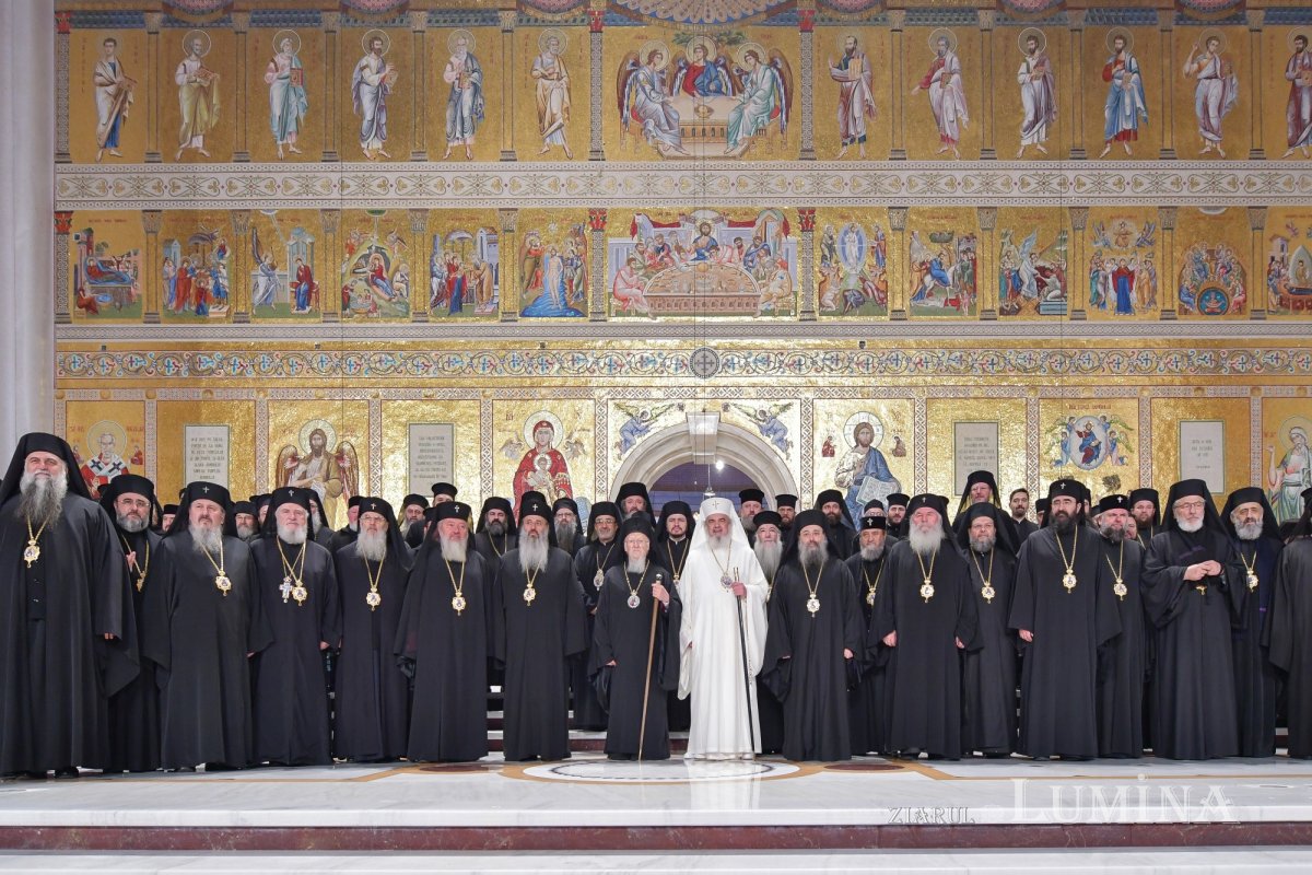 Doi ani de la sfinţirea Altarului Catedralei Naţionale 158102