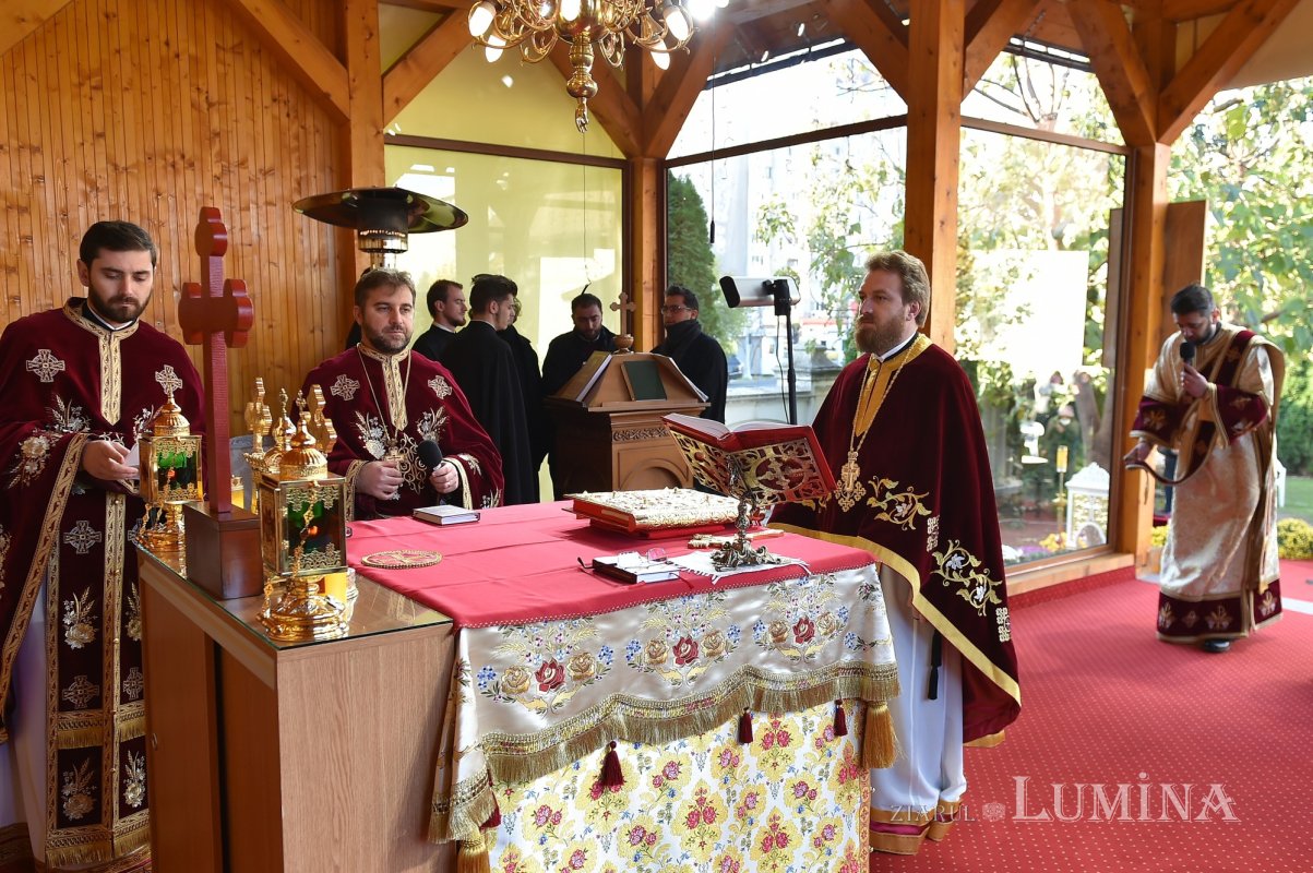 Liturghie aniversară la doi ani de la sfințirea Altarului Catedralei Naționale 158249