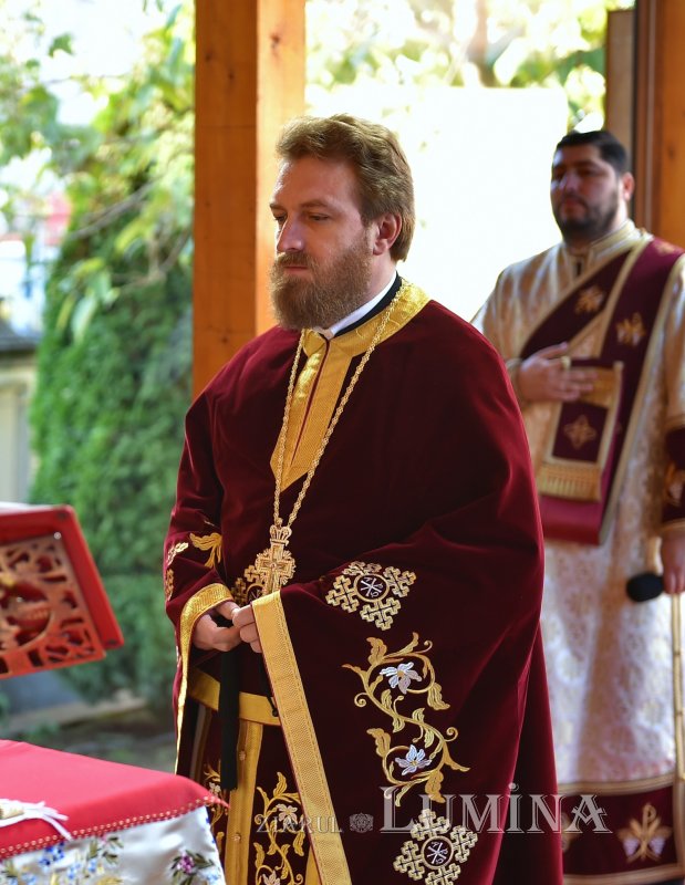 Liturghie aniversară la doi ani de la sfințirea Altarului Catedralei Naționale 158250