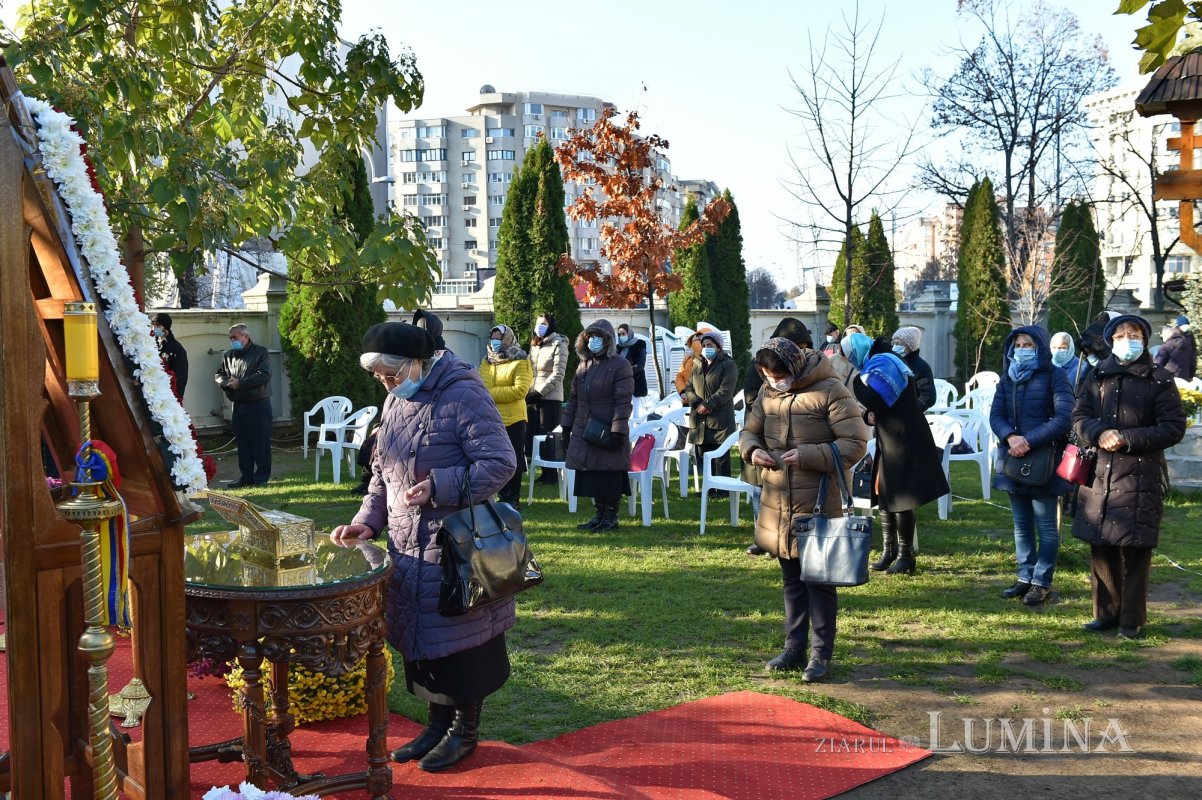 Liturghie aniversară la doi ani de la sfințirea Altarului Catedralei Naționale 158256