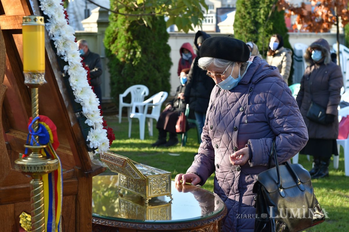 Liturghie aniversară la doi ani de la sfințirea Altarului Catedralei Naționale 158257