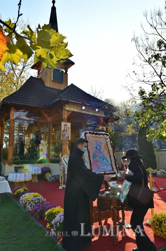 Liturghie aniversară la doi ani de la sfințirea Altarului Catedralei Naționale 158263