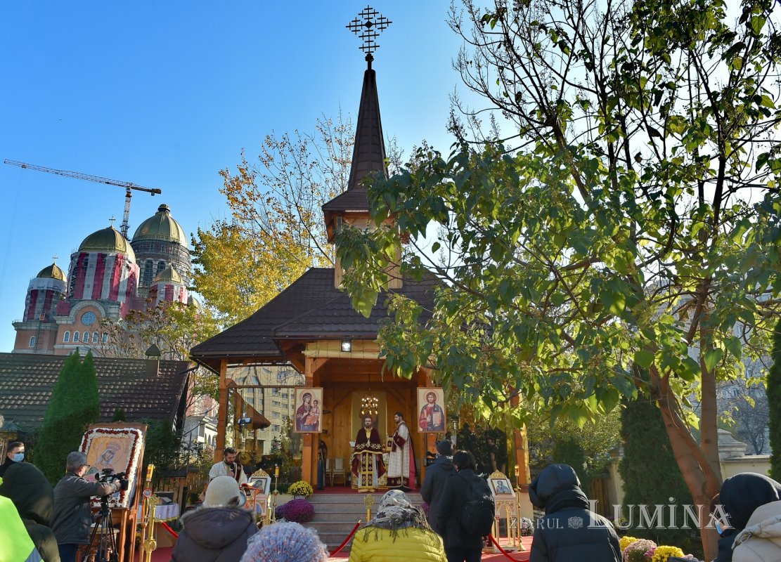 Liturghie aniversară la doi ani de la sfințirea Altarului Catedralei Naționale 158267