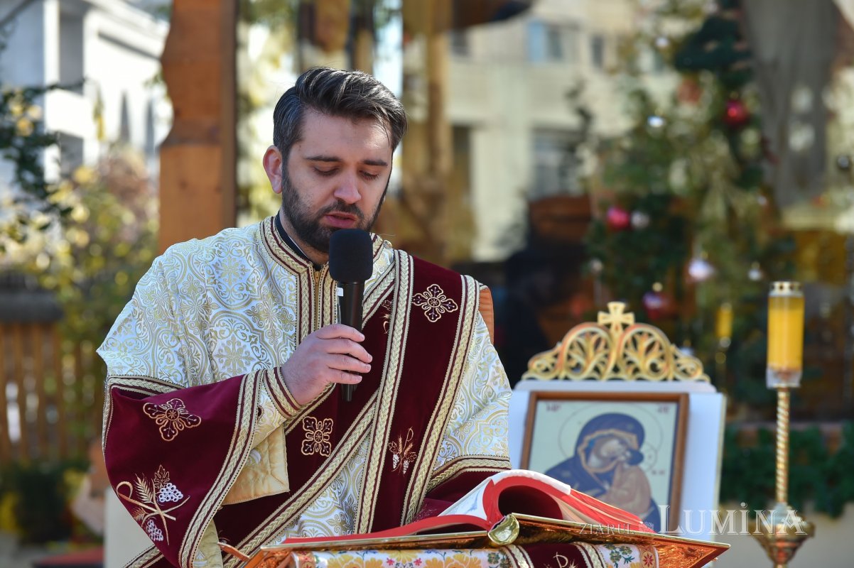 Liturghie aniversară la doi ani de la sfințirea Altarului Catedralei Naționale 158269