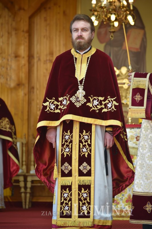 Liturghie aniversară la doi ani de la sfințirea Altarului Catedralei Naționale 158270