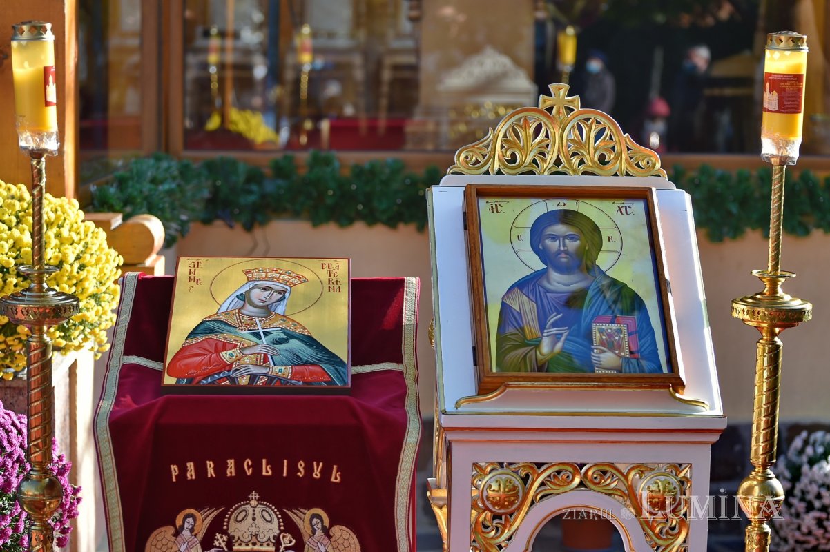 Liturghie aniversară la doi ani de la sfințirea Altarului Catedralei Naționale 158271