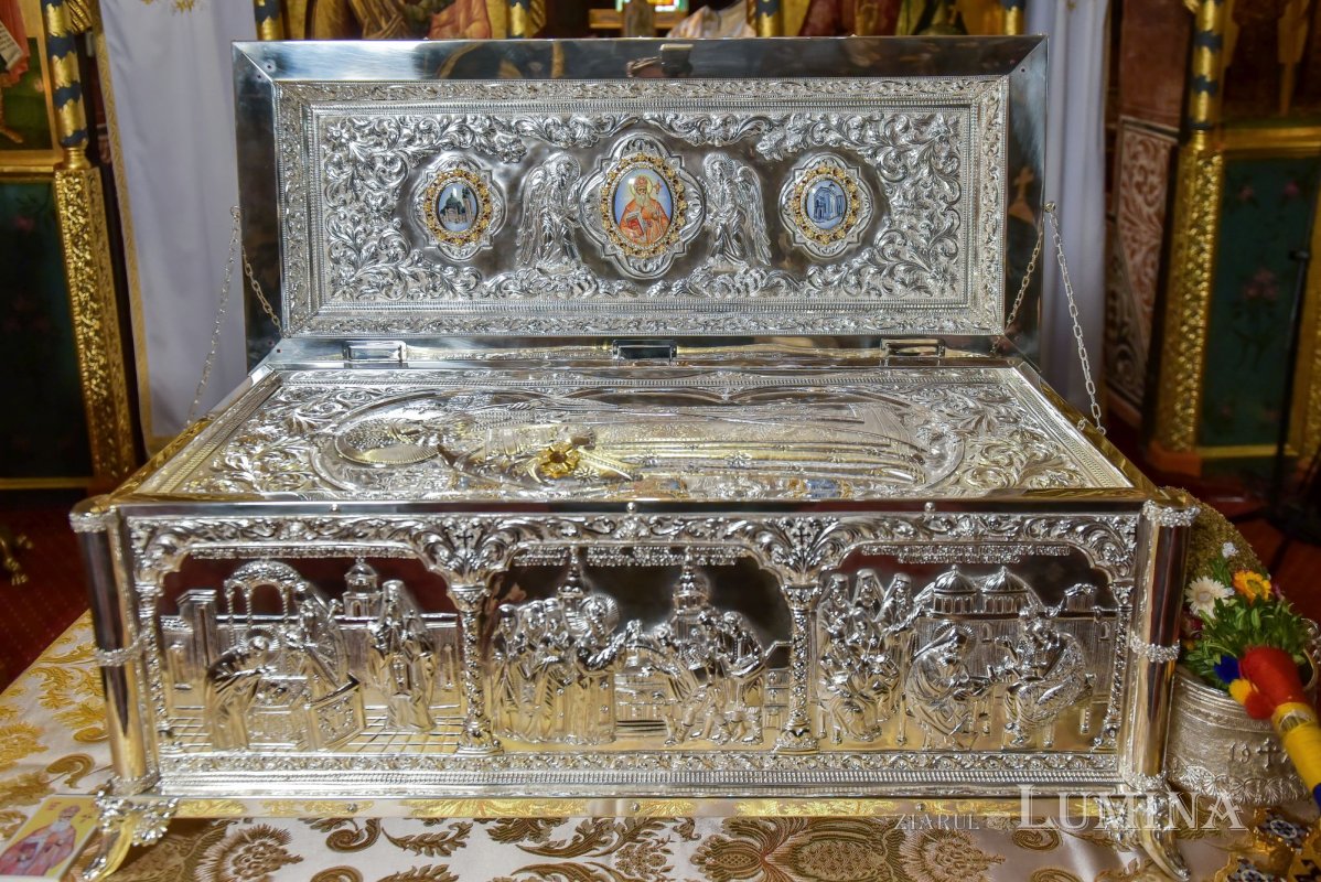 Raclă nouă pentru Parohia Mavrogheni din București 158433