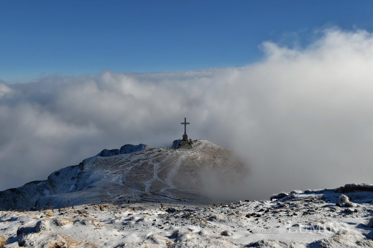Crucea Eroilor de pe Caraiman a fost resfințită 158490