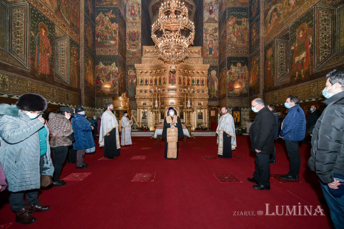 Începutul sărbătorii Sfântului Apostol Andrei, la Galaţi 158470