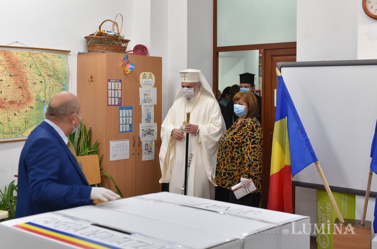 Patriarhul României a votat la alegerile parlamentare 2020 în Bucureşti 158982