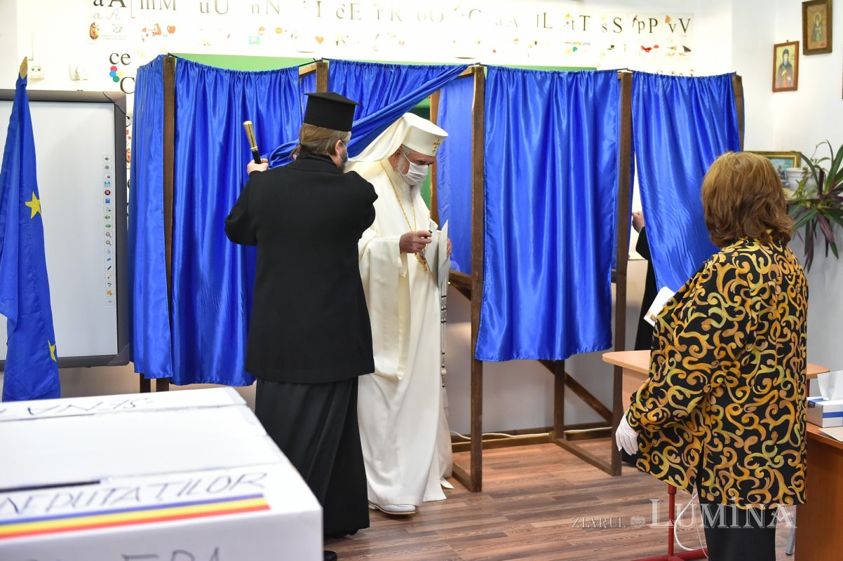 Patriarhul României a votat la alegerile parlamentare 2020 în Bucureşti 158987