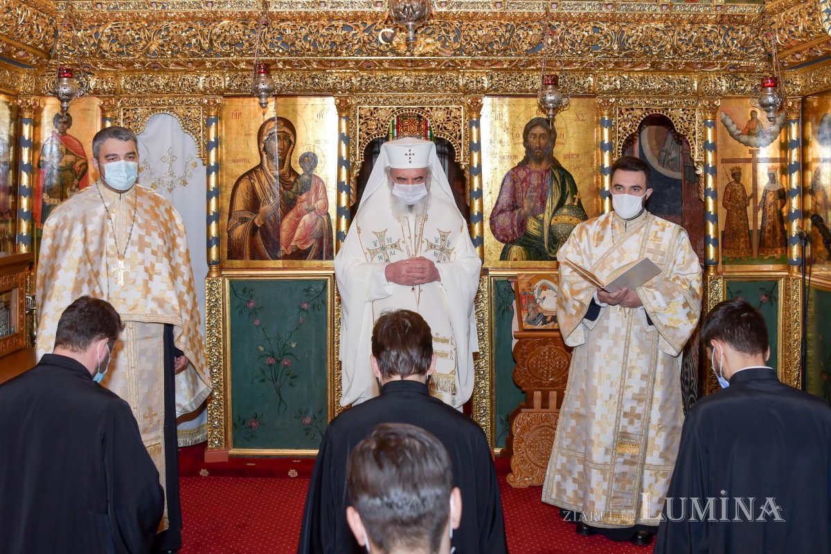 Hirotesii întru duhovnic la Reşedinţa Patriarhală 159202