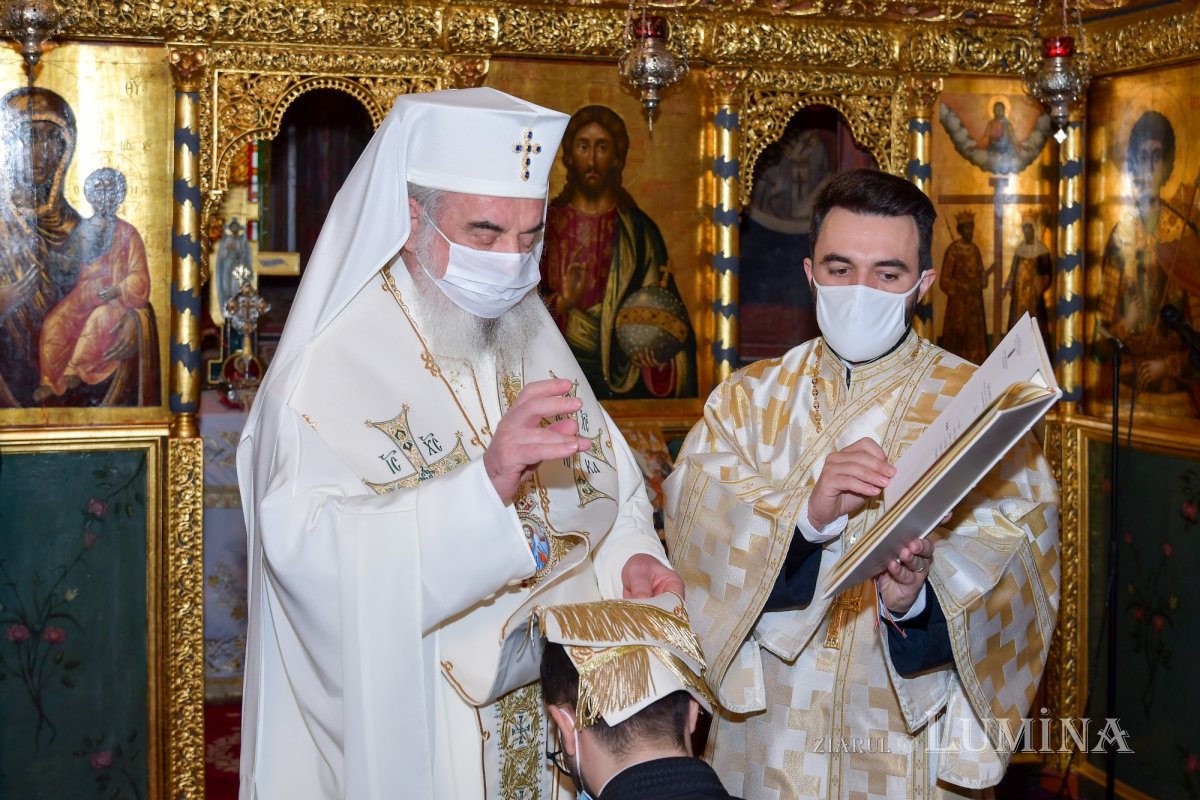 Hirotesii întru duhovnic la Reşedinţa Patriarhală 159208