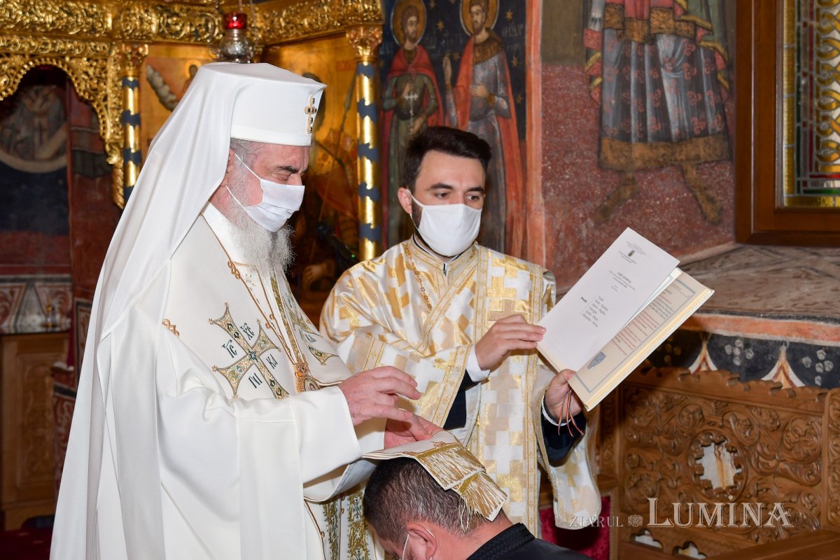 Hirotesii întru duhovnic la Reşedinţa Patriarhală 159209