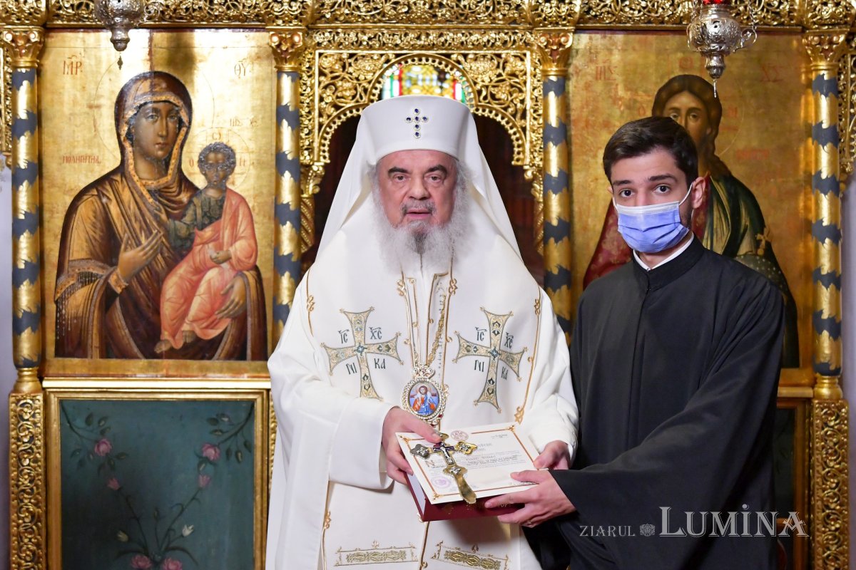 Hirotesii întru duhovnic la Reşedinţa Patriarhală 159214